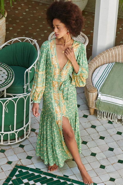 Polished Dress with an Effortless Classic Look