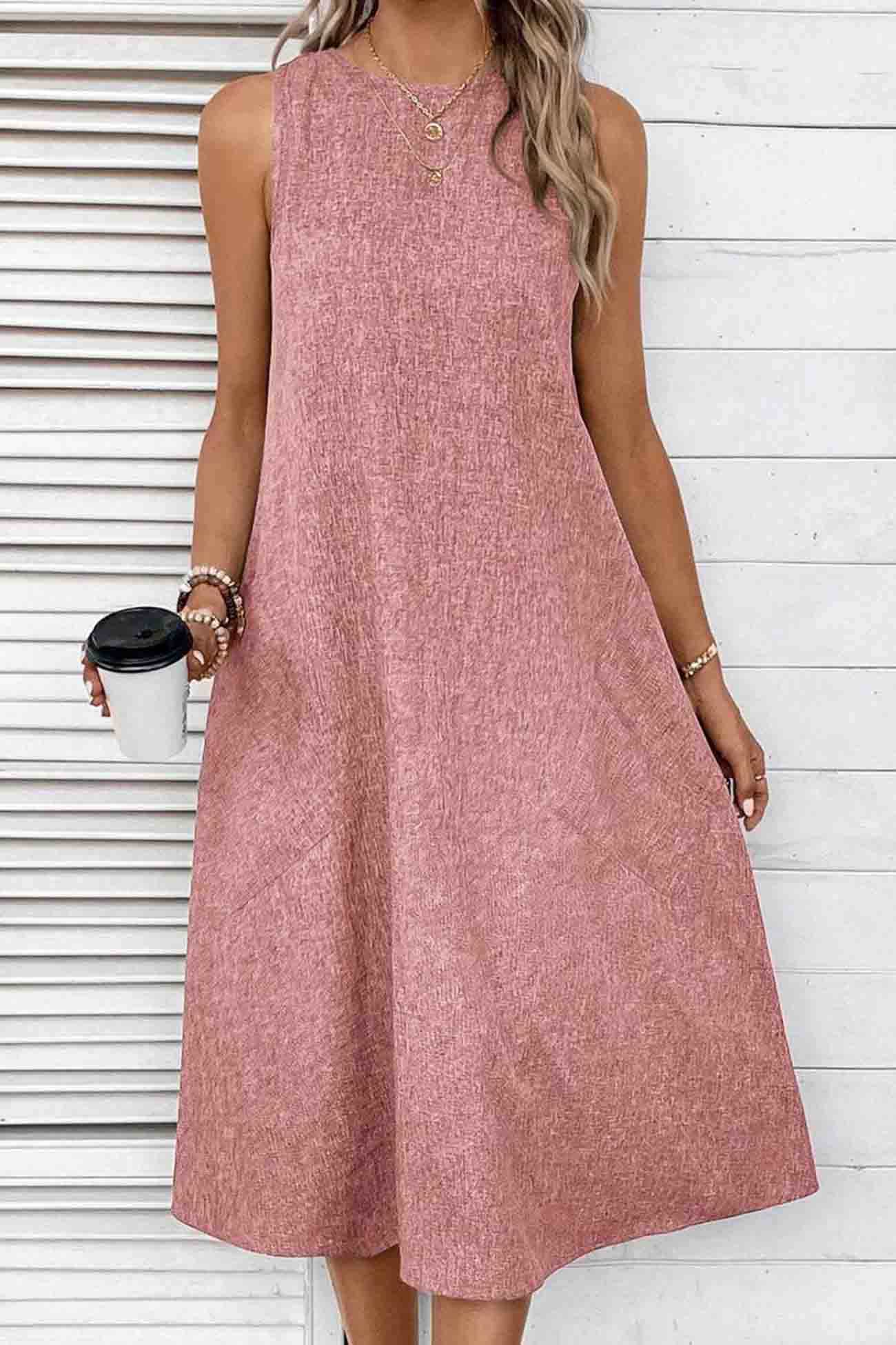Well Tailored Dress with a Graceful Silhouette