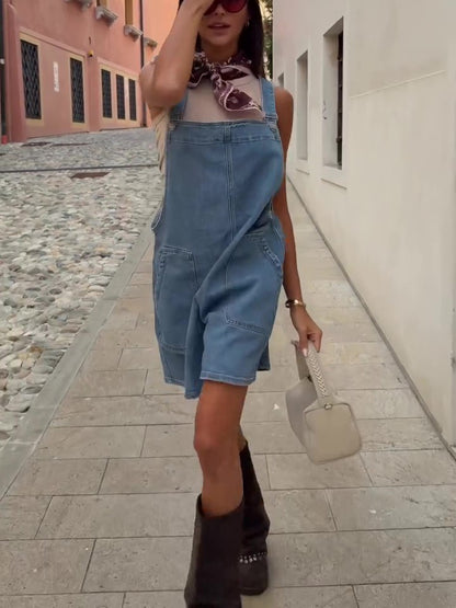 Sophisticated Garment with a Clean Classic Look