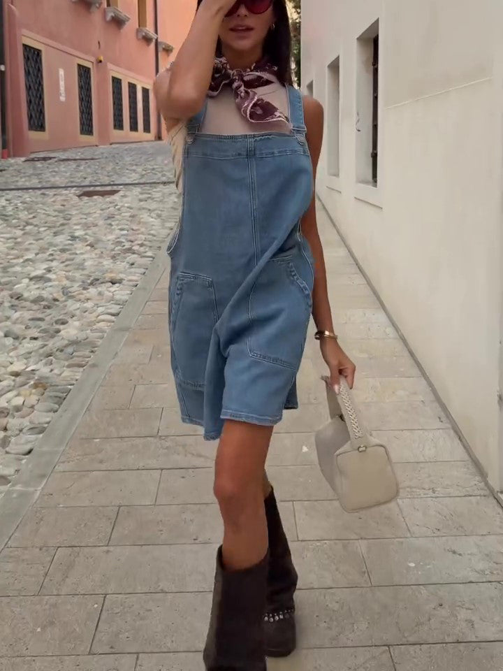 Sophisticated Garment with a Clean Classic Look