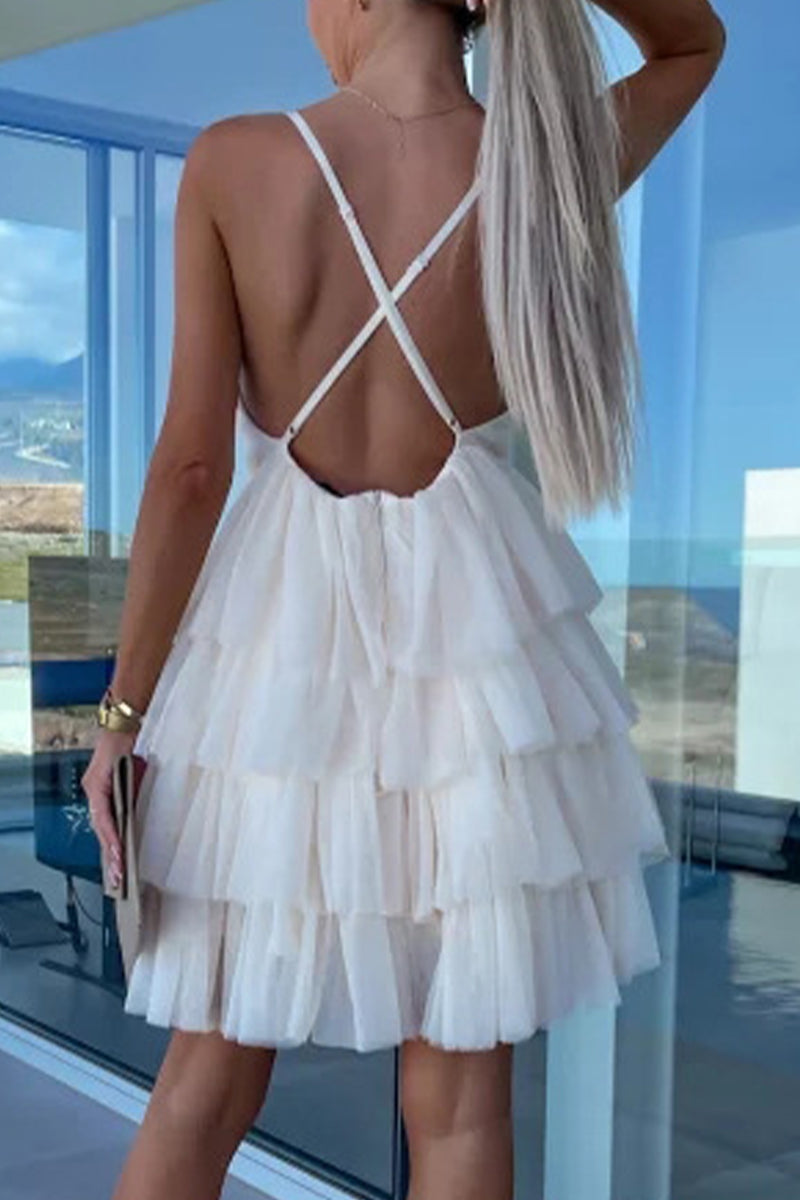 Beautifully Finished Dress in a Timeless Design