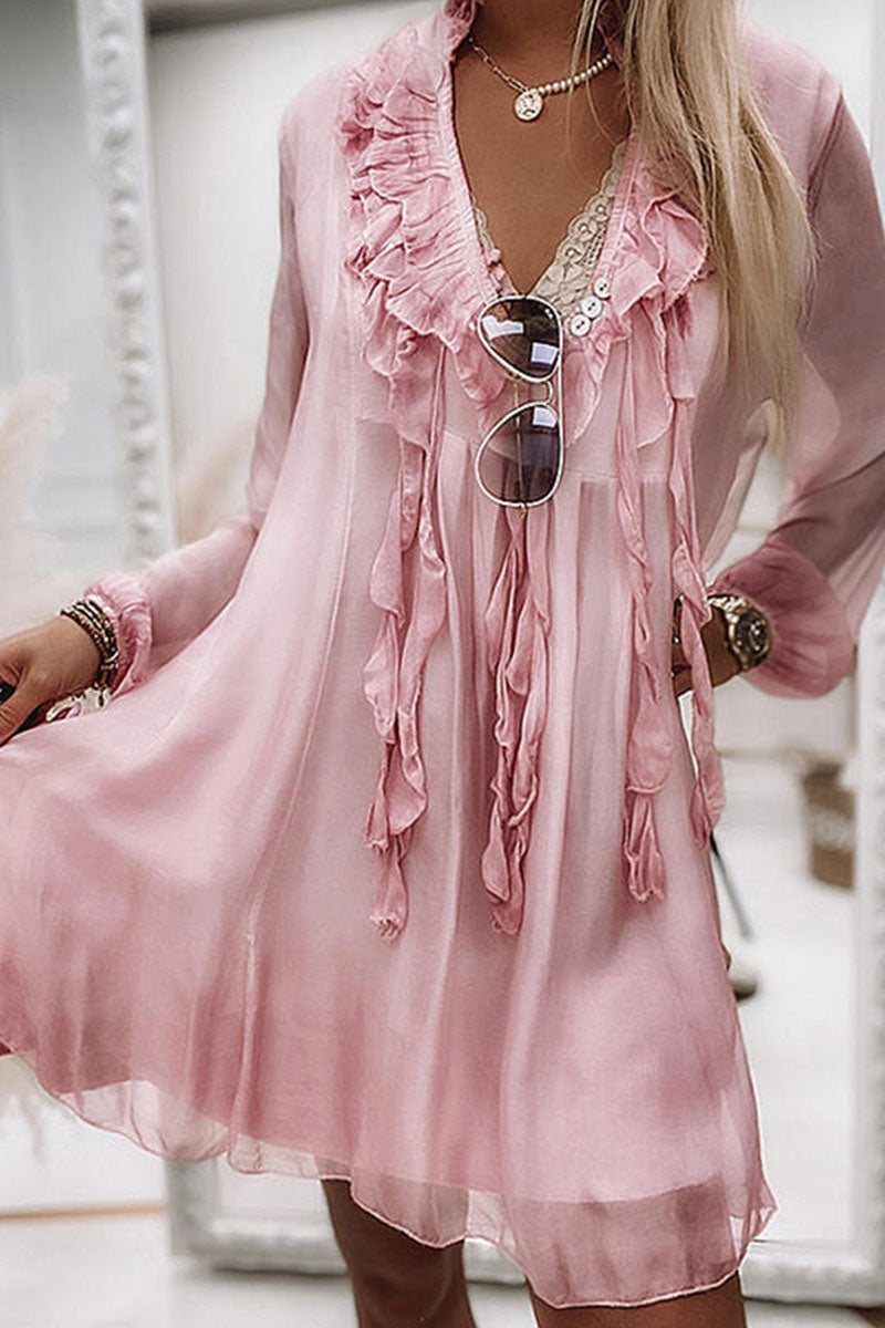 Well Tailored Dress with a Graceful Silhouette