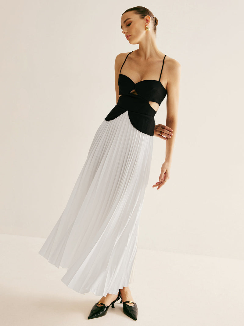 Gracefully Styled Dress for Any Occasion