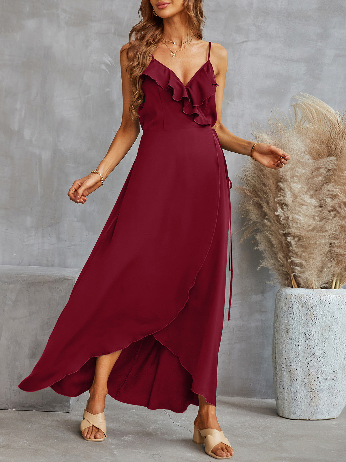 Gracefully Styled Dress for Any Occasion
