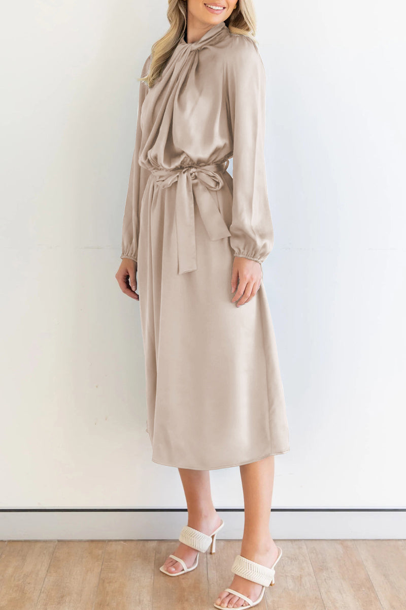 Well Tailored Dress with a Graceful Silhouette