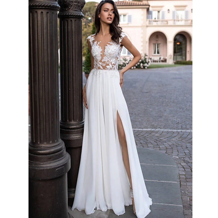 Beautifully Crafted Dress in a Classic Style