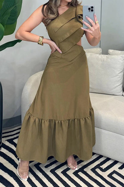 Gracefully Styled Dress for Any Occasion