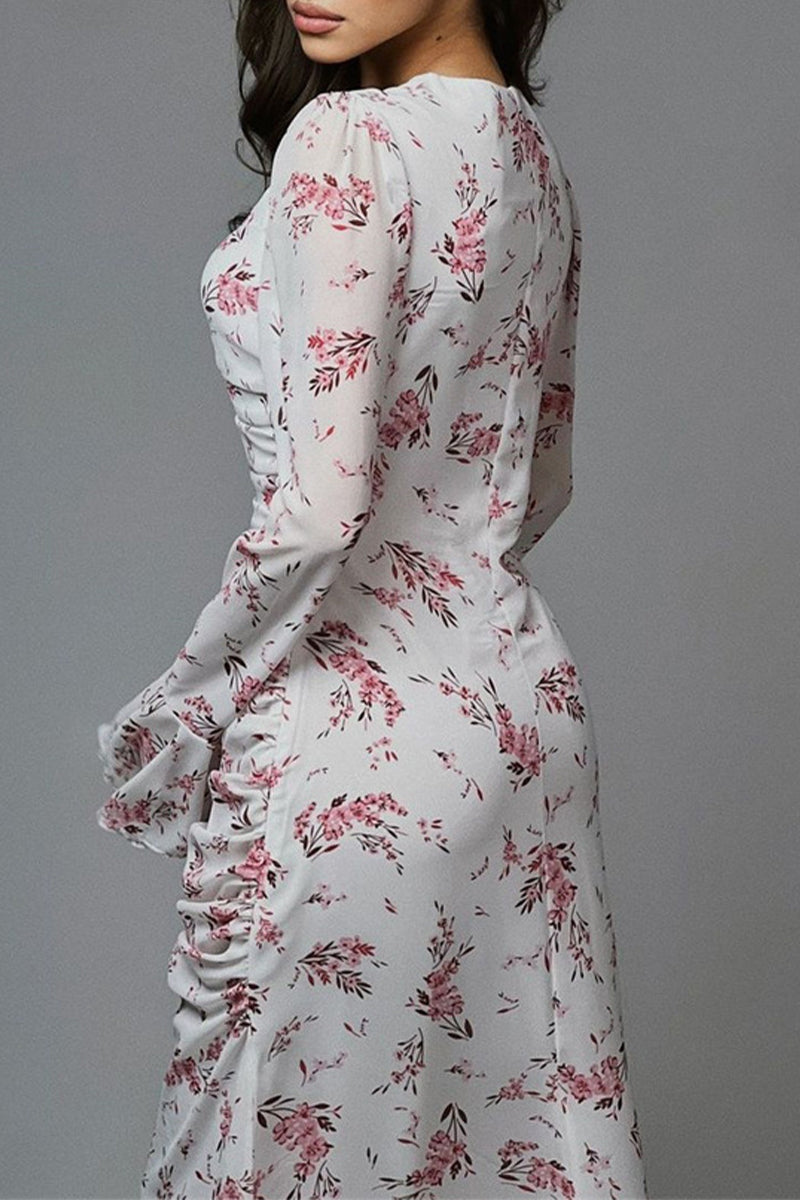 Effortlessly Elegant Dress with a Timeless Design