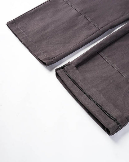 Effortlessly Elegant Pants with a Timeless Design