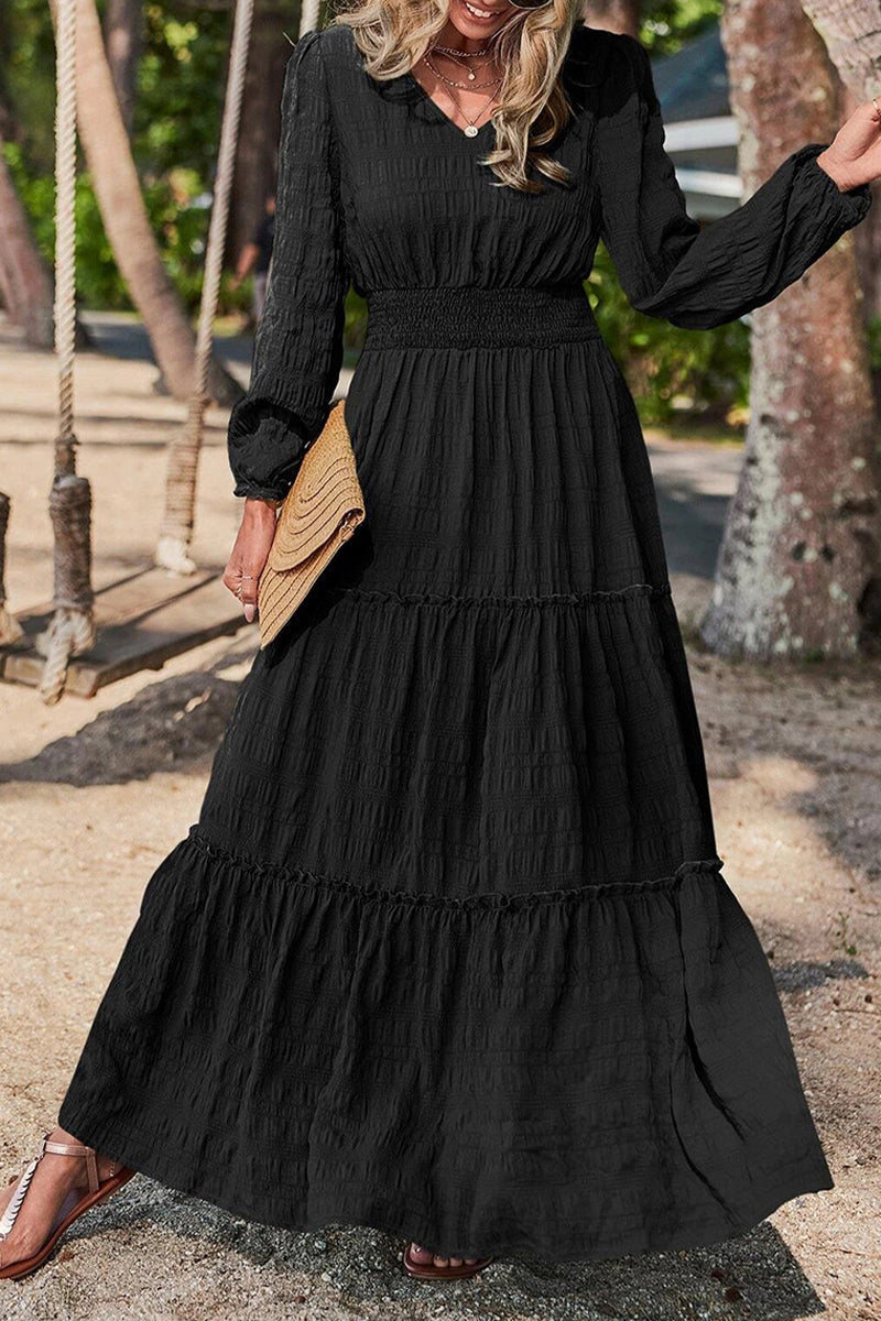 Well Tailored Dress with a Graceful Silhouette