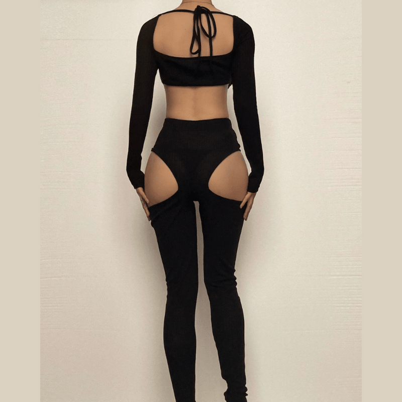 Effortlessly Elegant Garment with a Timeless Design