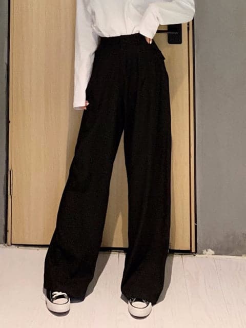 Gracefully Styled Pants for Any Occasion