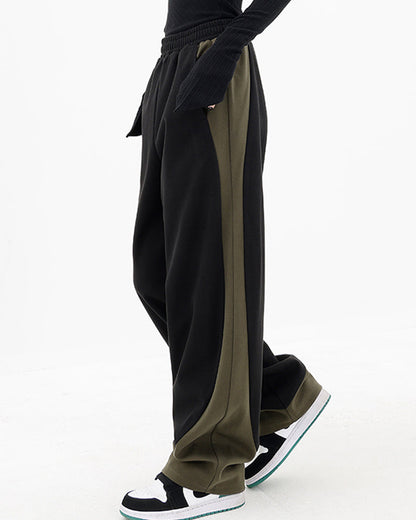 Elegantly Styled Pants for Everyday Wear