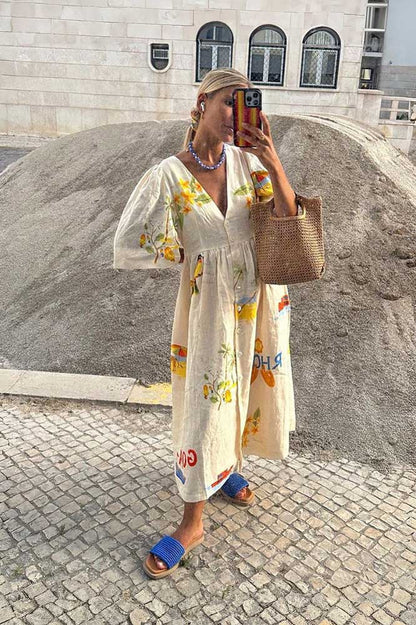 Classic Vintage Dress with a Flattering Fit