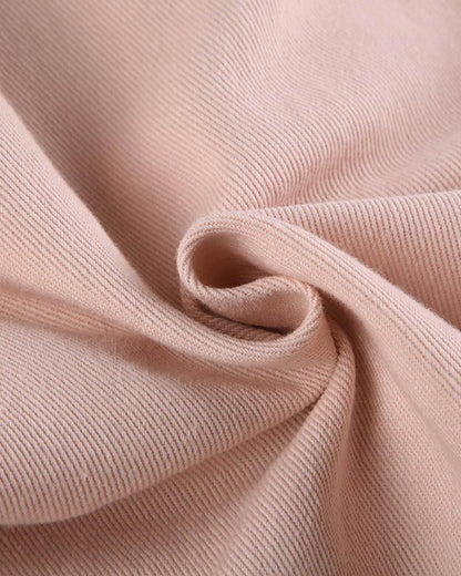 Effortlessly Elegant Pants with a Timeless Design