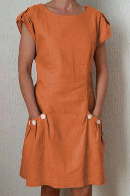 Well Tailored Dress with a Graceful Silhouette