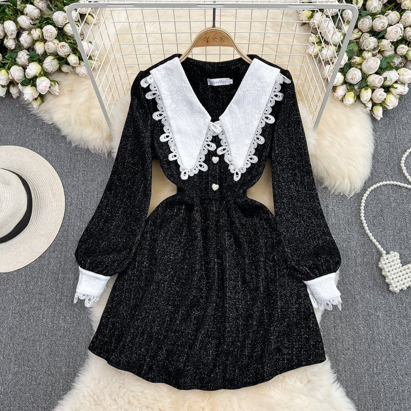 Well Tailored Dress with a Graceful Silhouette