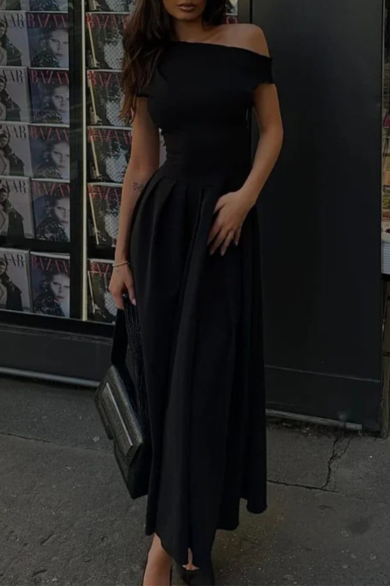 Well Tailored Dress with a Graceful Silhouette