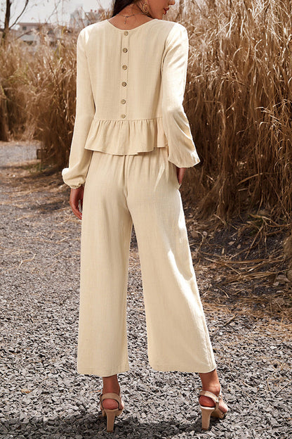 Sophisticated Trousers with a Clean Classic Look