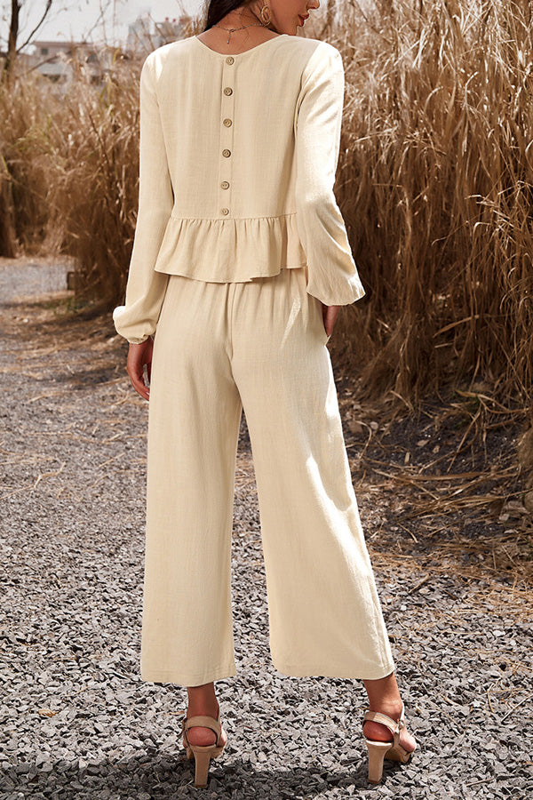 Sophisticated Trousers with a Clean Classic Look