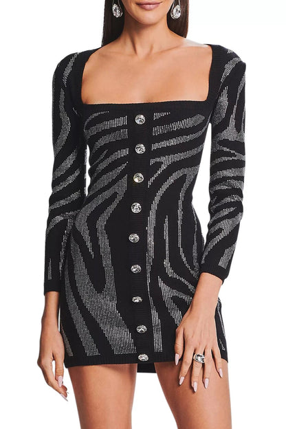 Gracefully Styled Dress for Any Occasion