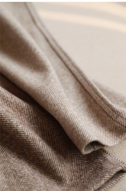 Well Tailored Pants with a Graceful Silhouette
