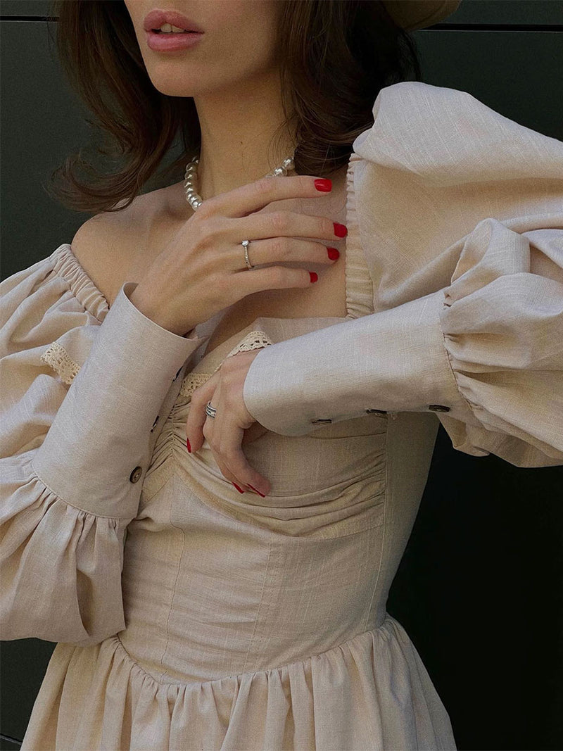Beautifully Finished Dress in a Timeless Design