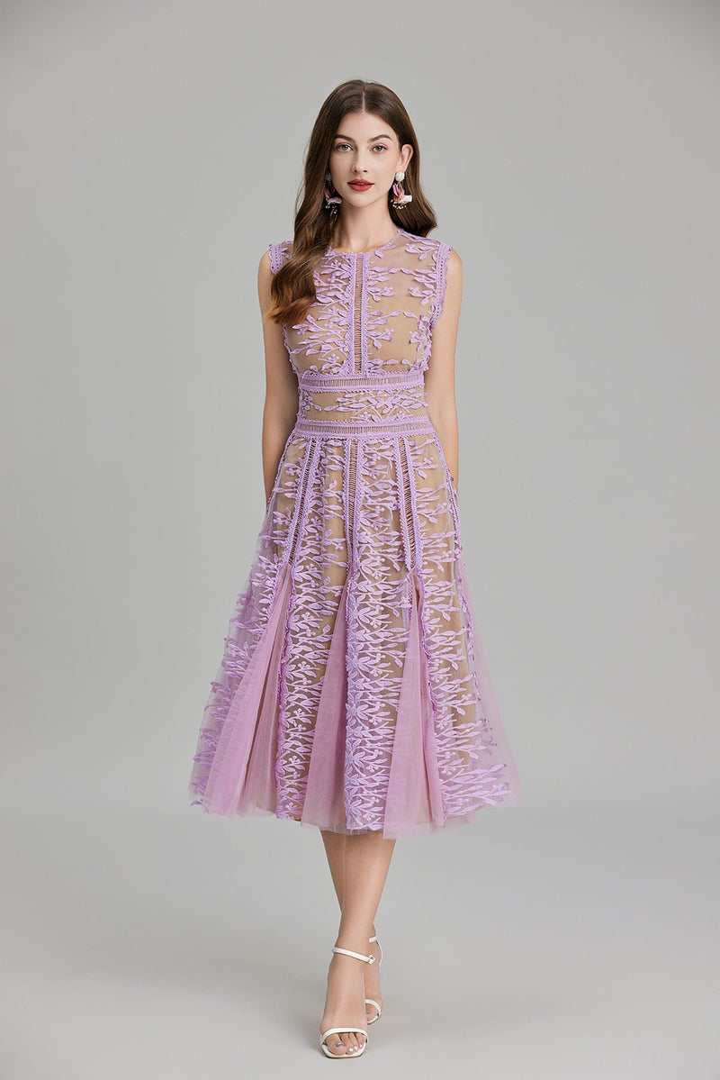 Sophisticated Dress with a Clean Classic Look