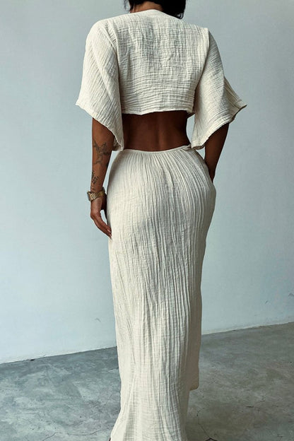 Effortlessly Elegant Dress with a Timeless Design