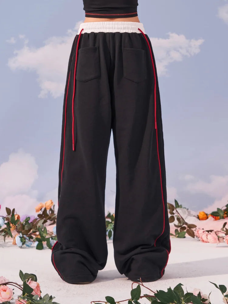 Classic Vintage Pants with a Flattering Fit