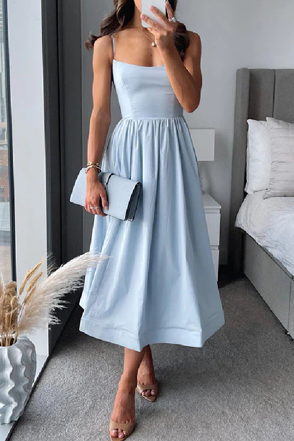 Classic Vintage Dress with a Flattering Fit