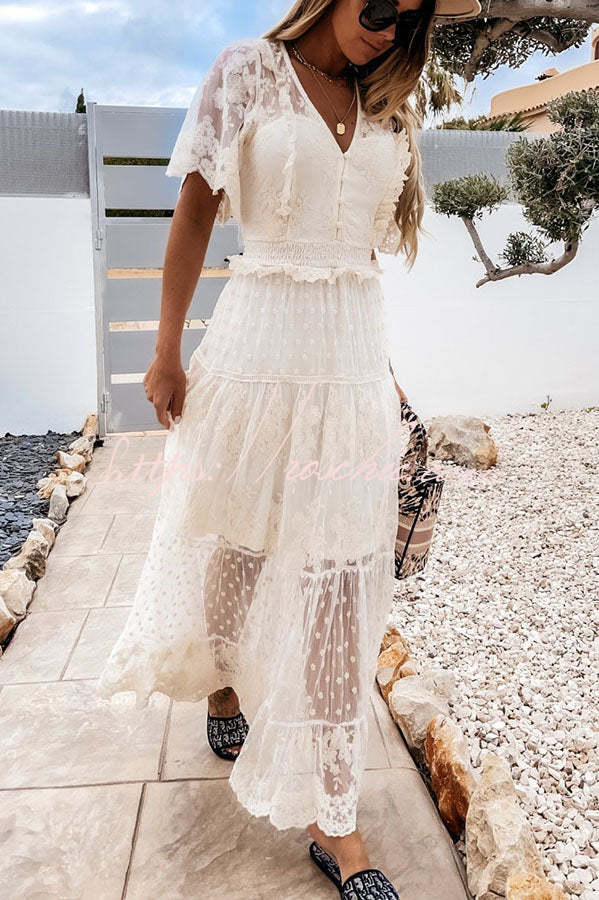 Beautifully Crafted Dress in a Classic Style