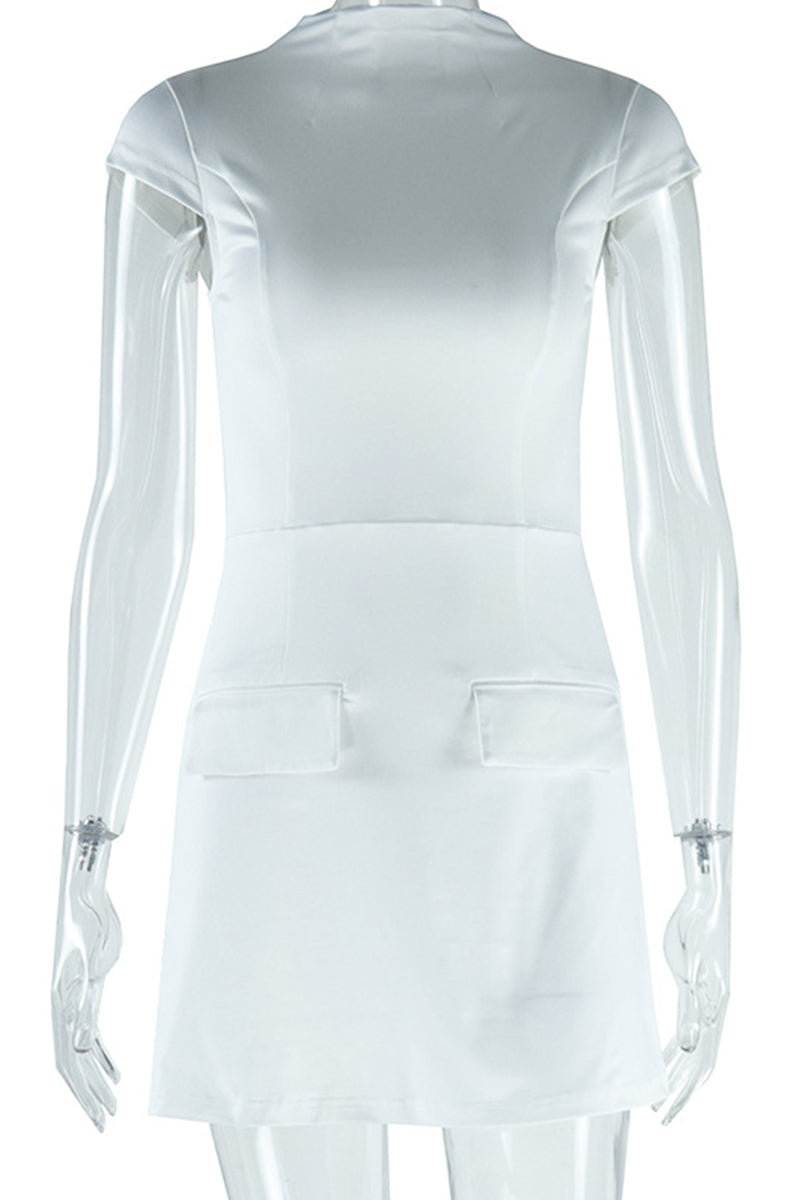 Beautifully Finished Dress in a Timeless Design