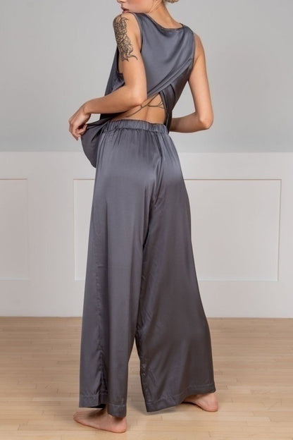 Classic Vintage Pants with a Flattering Fit