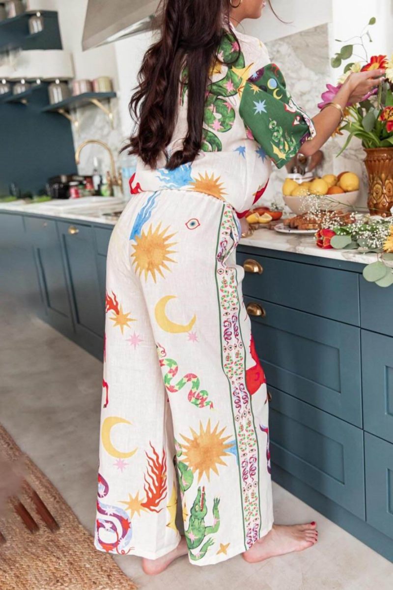 Classic Vintage Shirt with a Flattering Fit