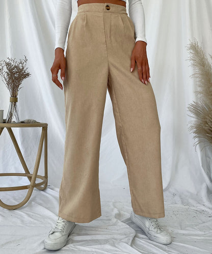 Effortlessly Elegant Pants with a Timeless Design