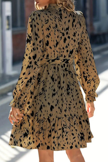Effortlessly Elegant Dress with a Timeless Design