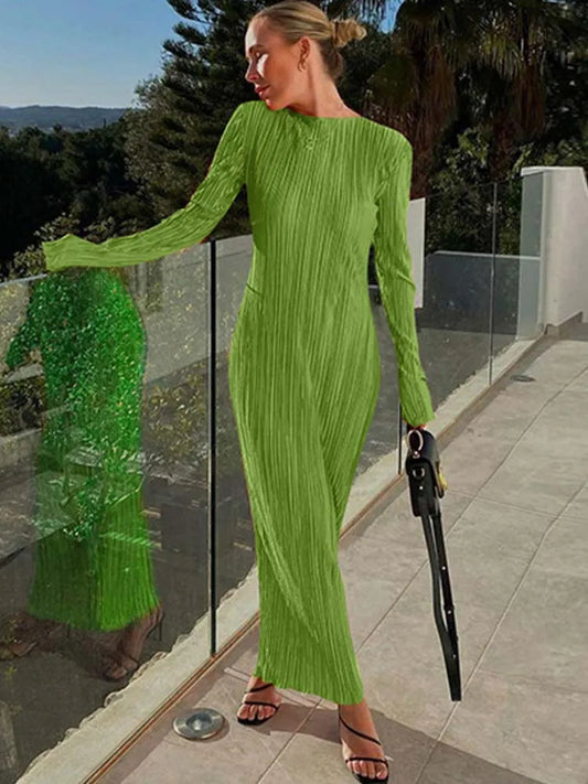 Gracefully Styled Dress for Any Occasion