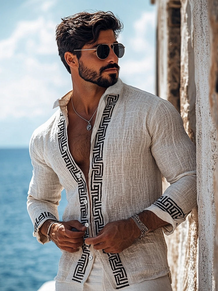 Effortlessly Elegant Blouse with a Timeless Design