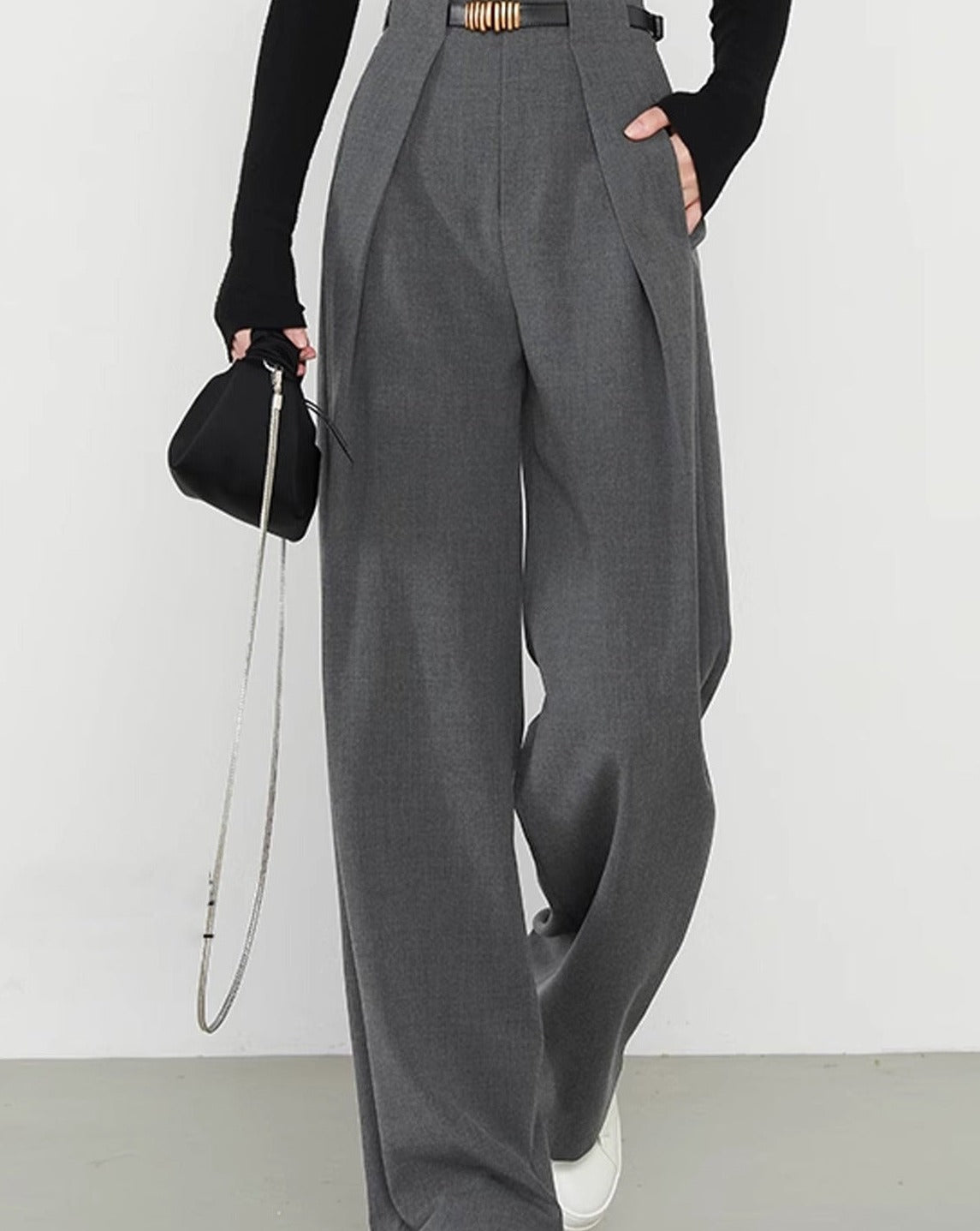 Elegantly Styled Pants for Everyday Wear