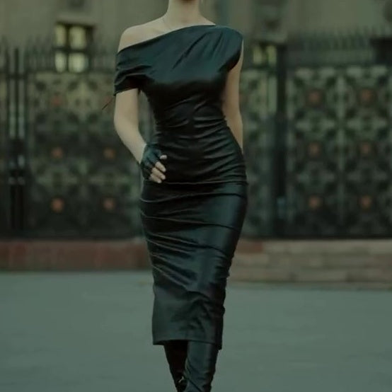 Sophisticated Dress with a Clean Classic Look
