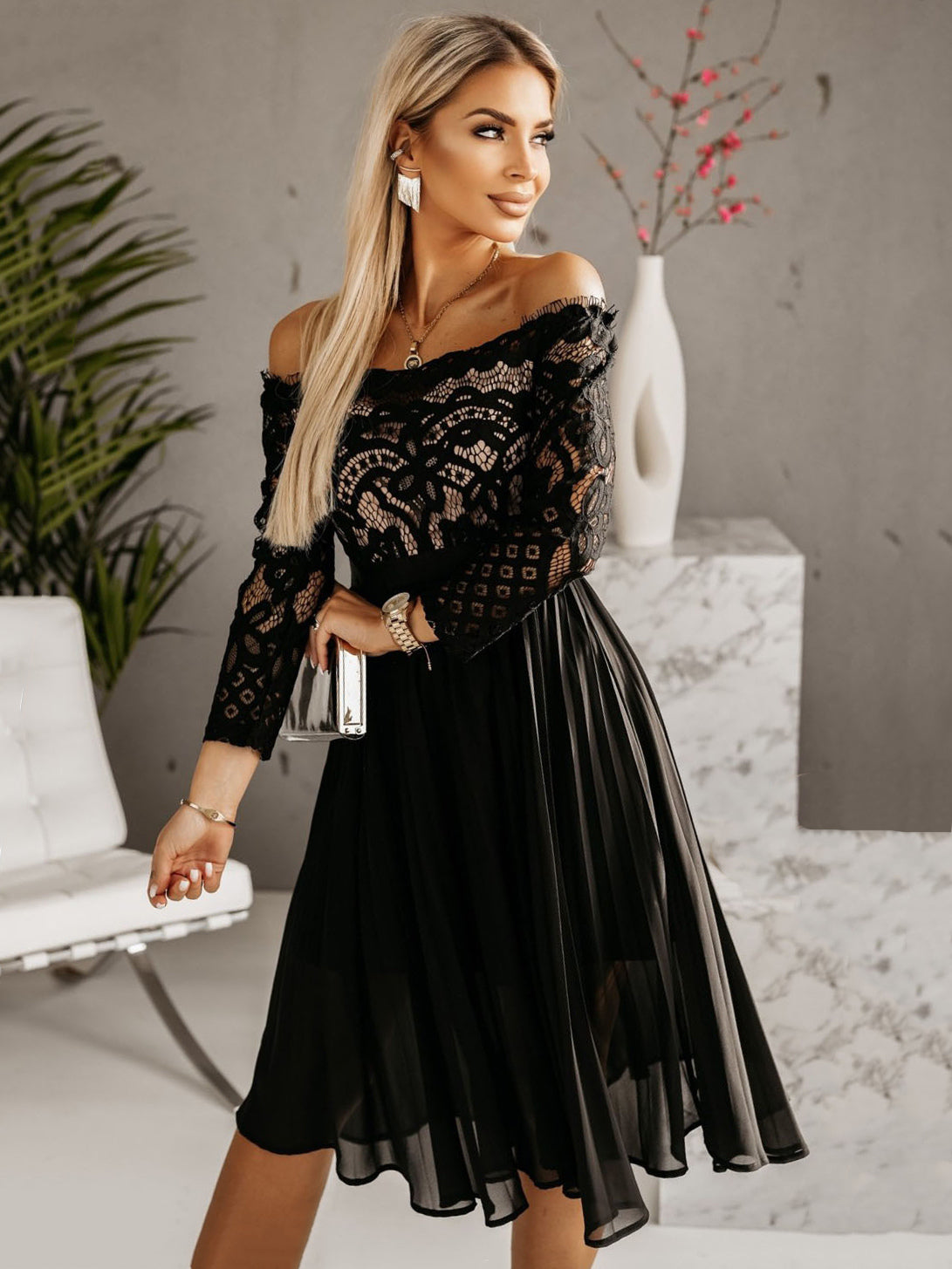 Sophisticated Dress with a Clean Classic Look