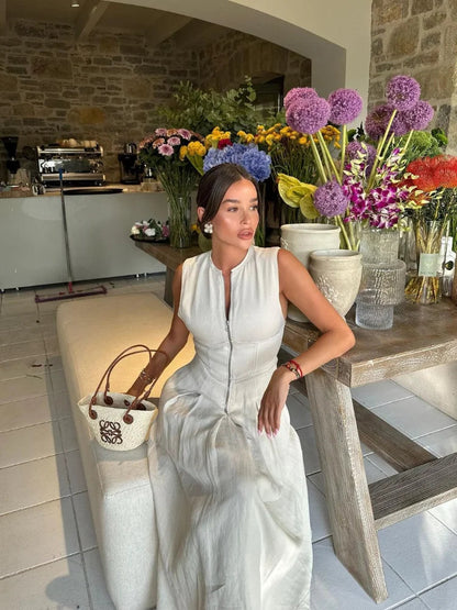 Beautifully Crafted Dress in a Classic Style