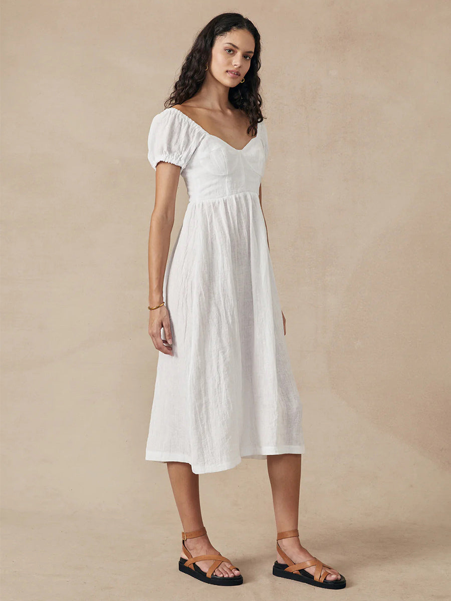 Polished Dress with an Effortless Classic Look