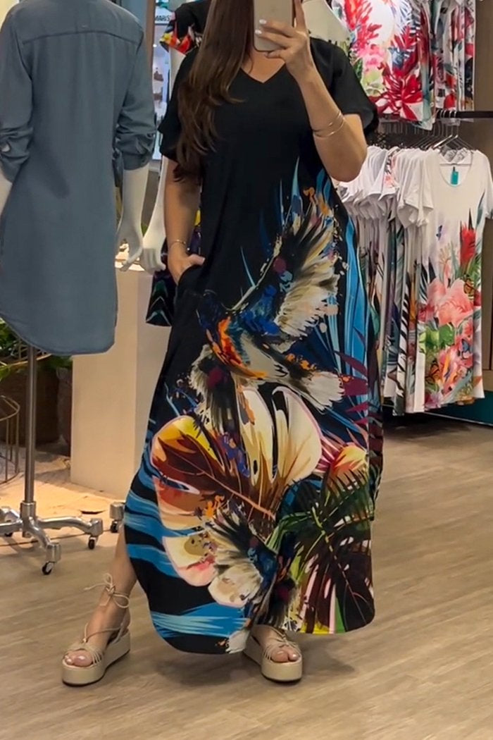 Gracefully Styled Dress for Any Occasion