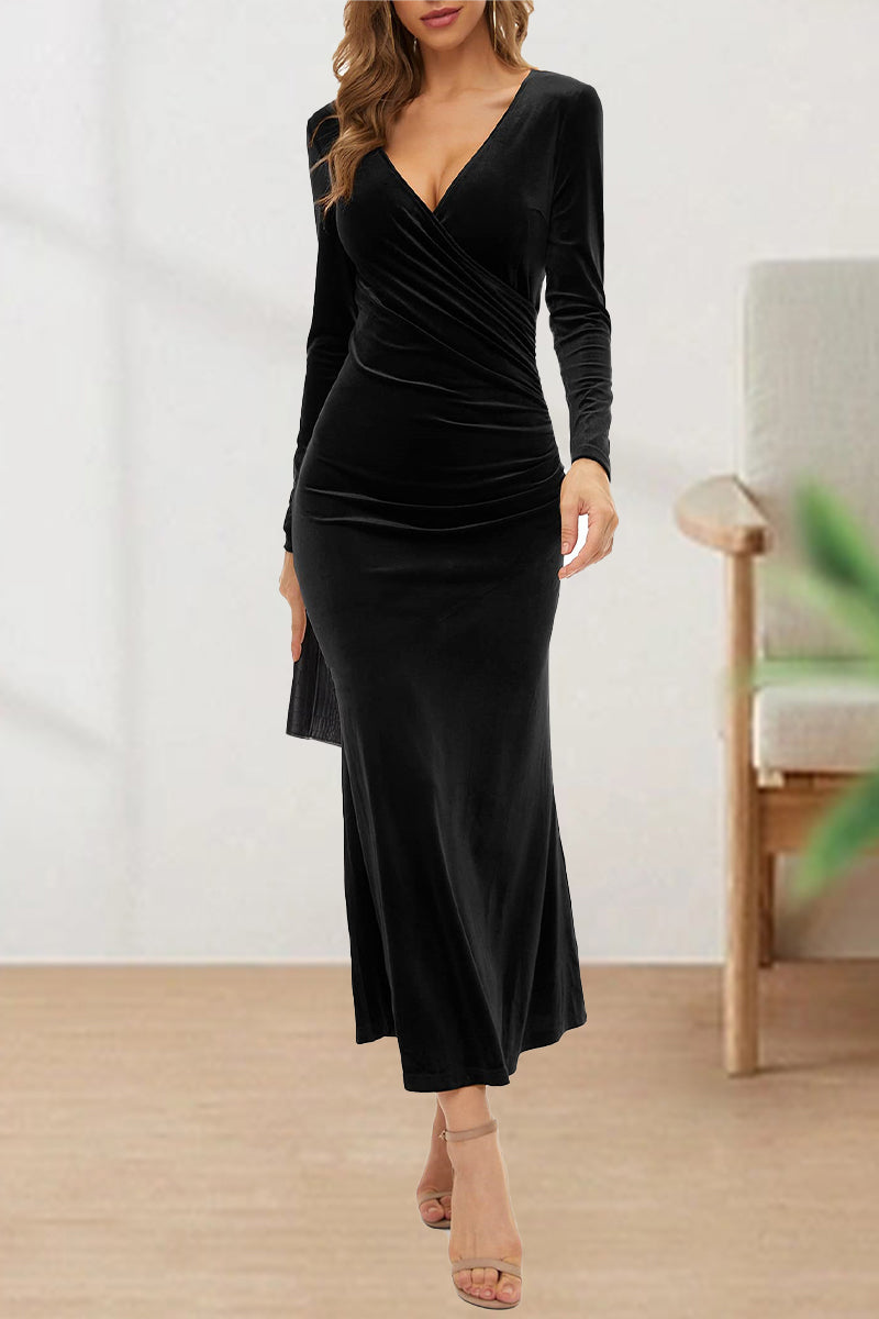 Effortlessly Elegant Dress with a Timeless Design