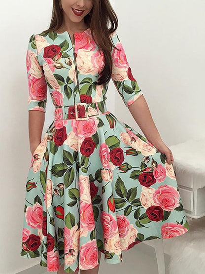 Well Tailored Dress with a Graceful Silhouette