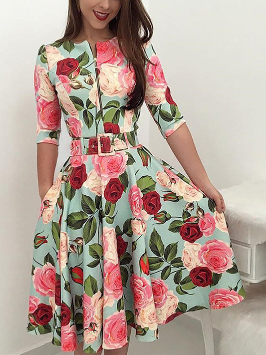 Well Tailored Dress with a Graceful Silhouette