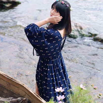 Beautifully Finished Dress in a Timeless Design