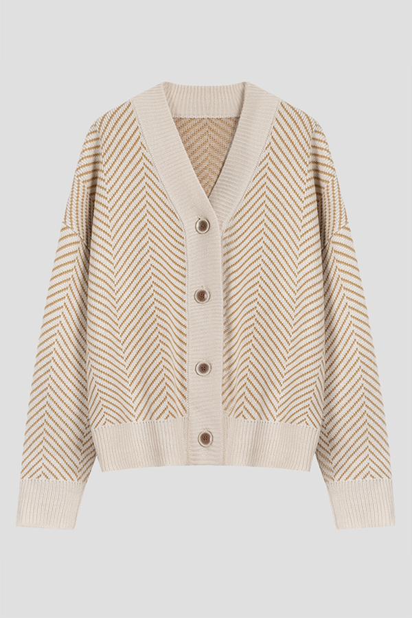 Beautifully Finished Sweater in a Timeless Design